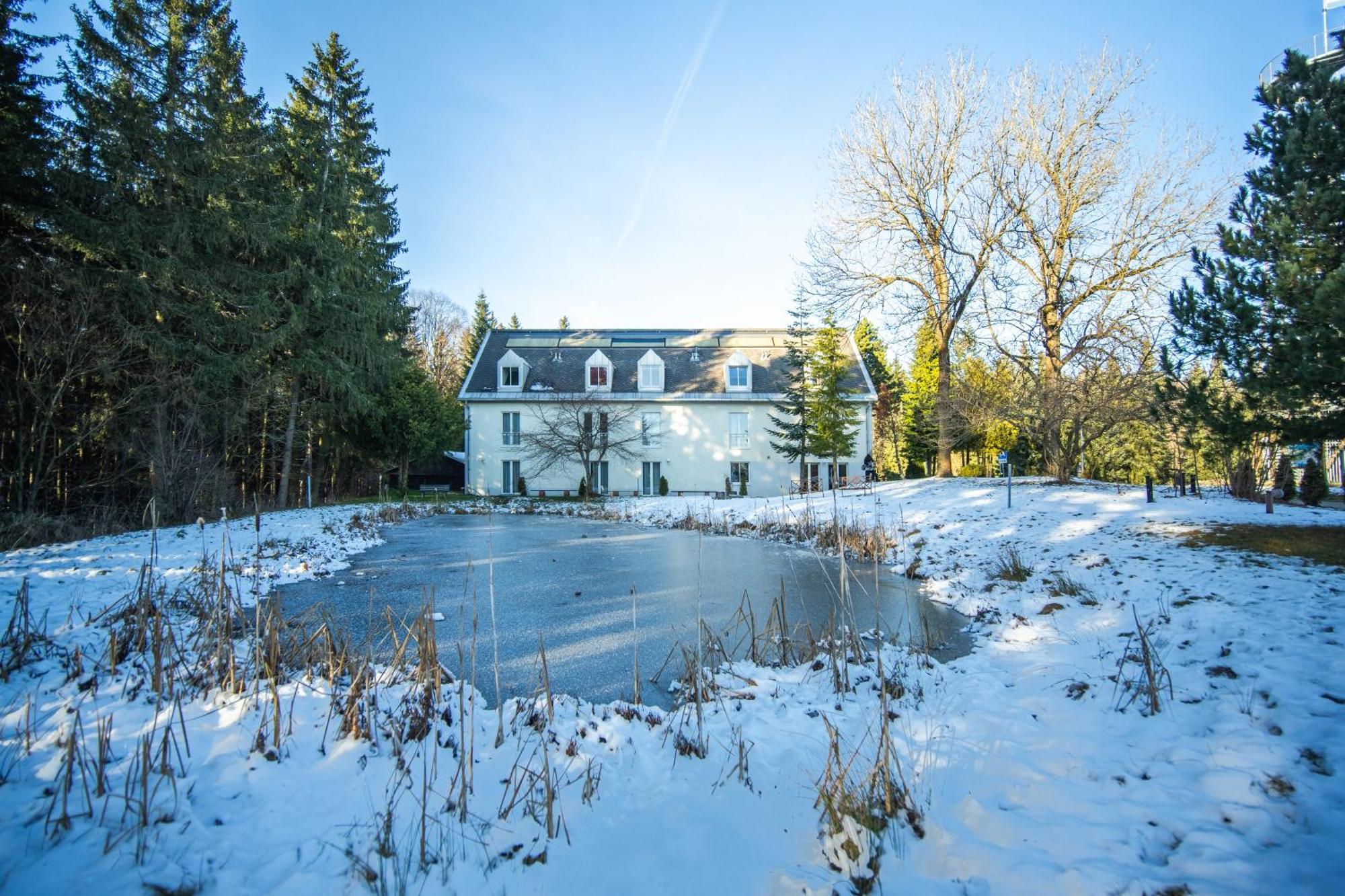 Berghotel Drei Brueder Hoehe Marienberg Exterior foto